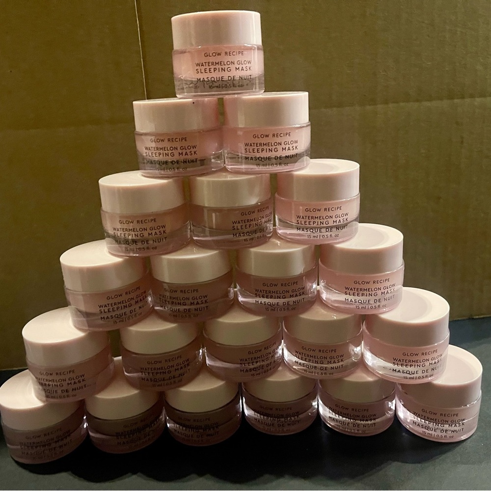 (20) Glow recipe watermelon sleep mask